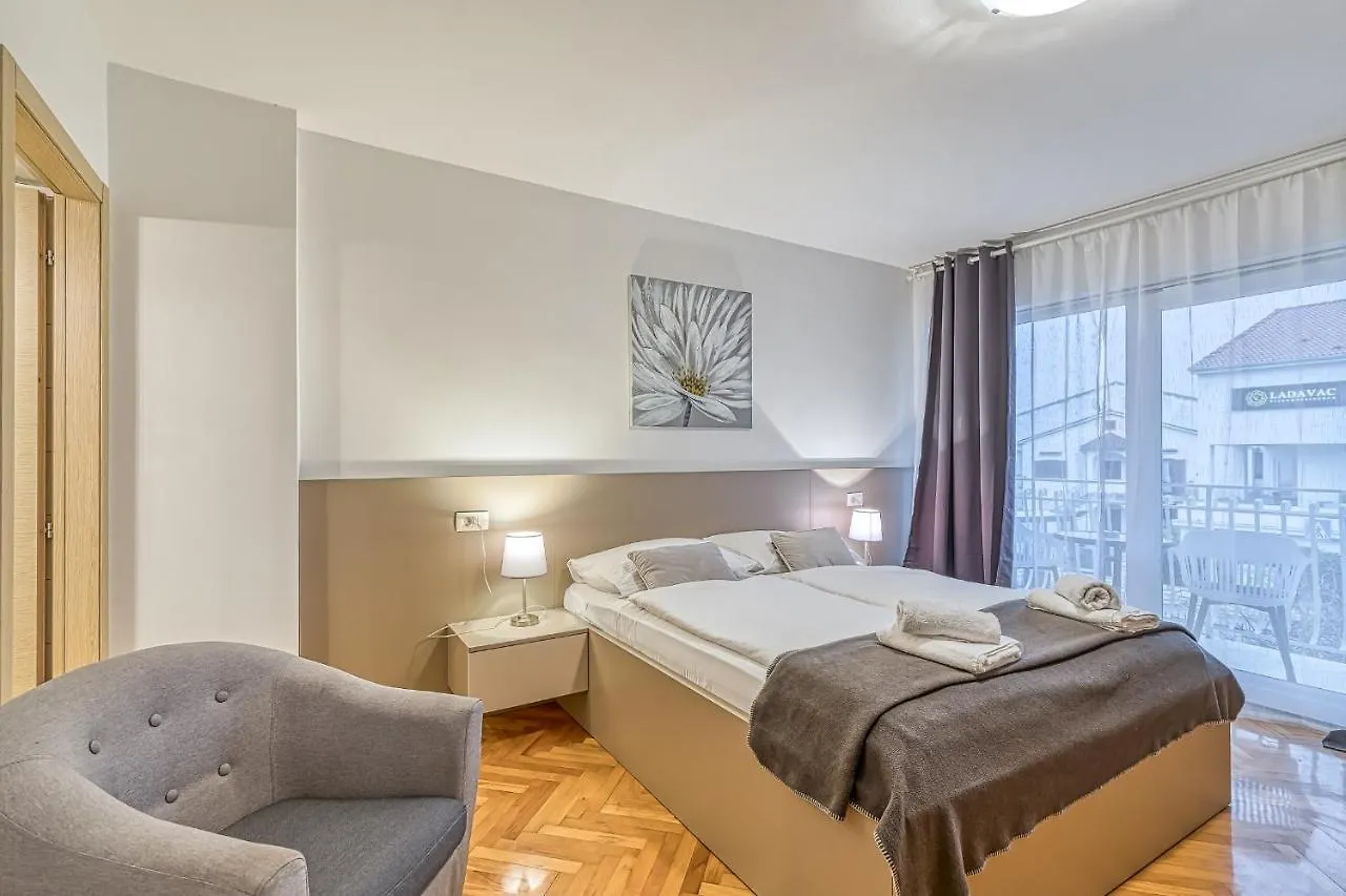 Villa Ladavac B&B Rovinj Croácia