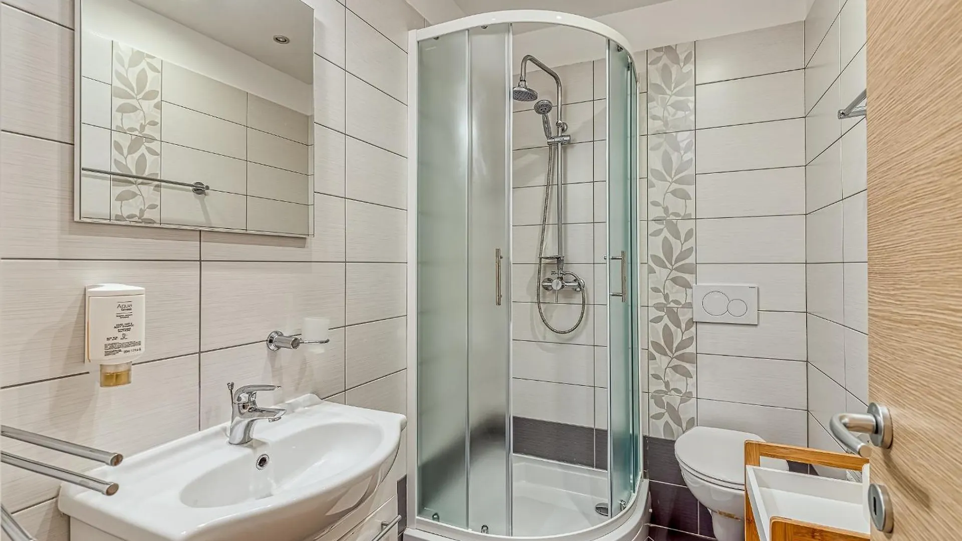 Alojamento de Acomodação e Pequeno-almoço Villa Ladavac B&B Rovinj